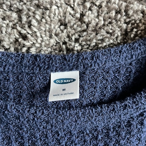 Old Navy Long sleeve crop top waffle weave material size medium - Picture 2 of 4